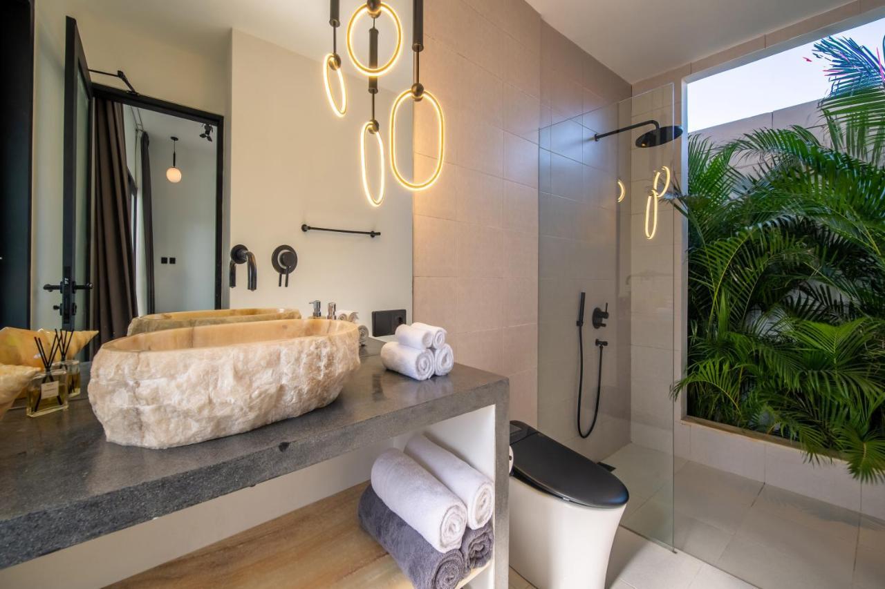 Rice Field View With Sauna Projector And Jacuzzi Unique Design Canggu  Exterior photo